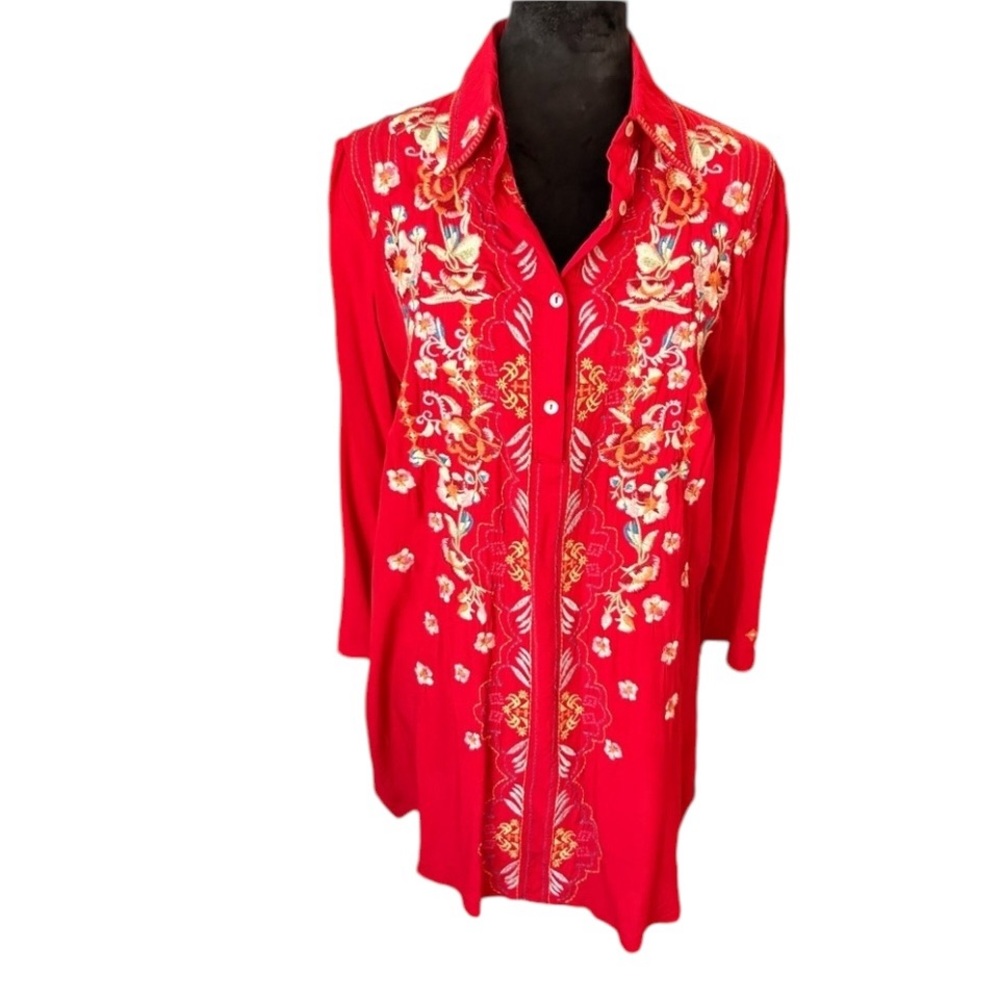 •Paparazzi by Biz embroidered tunic Sz Med